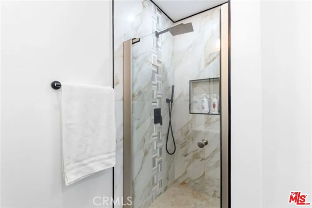 2199 Summitridge Drive Beverly Hills, CA 90210