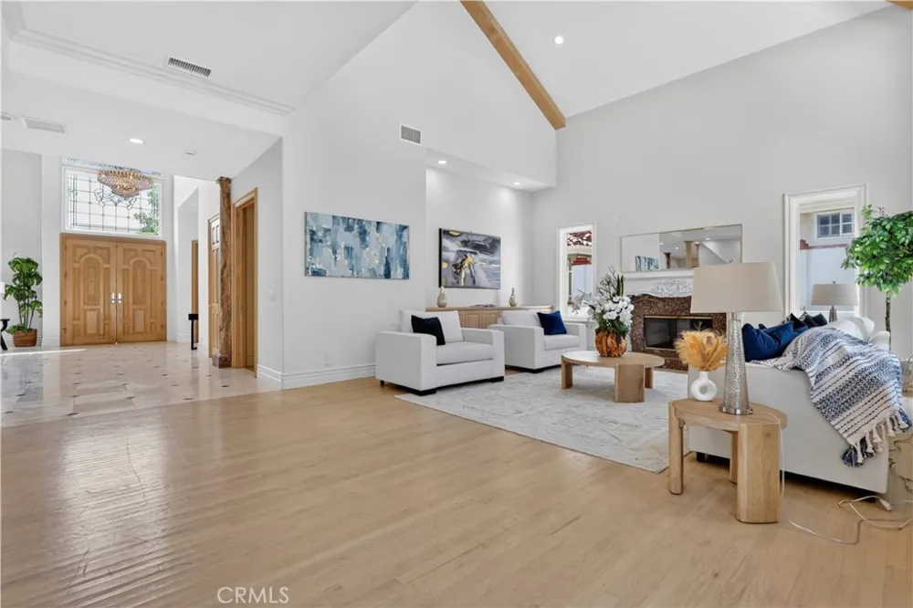 849 Greenridge La Canada Flintridge, CA 91011