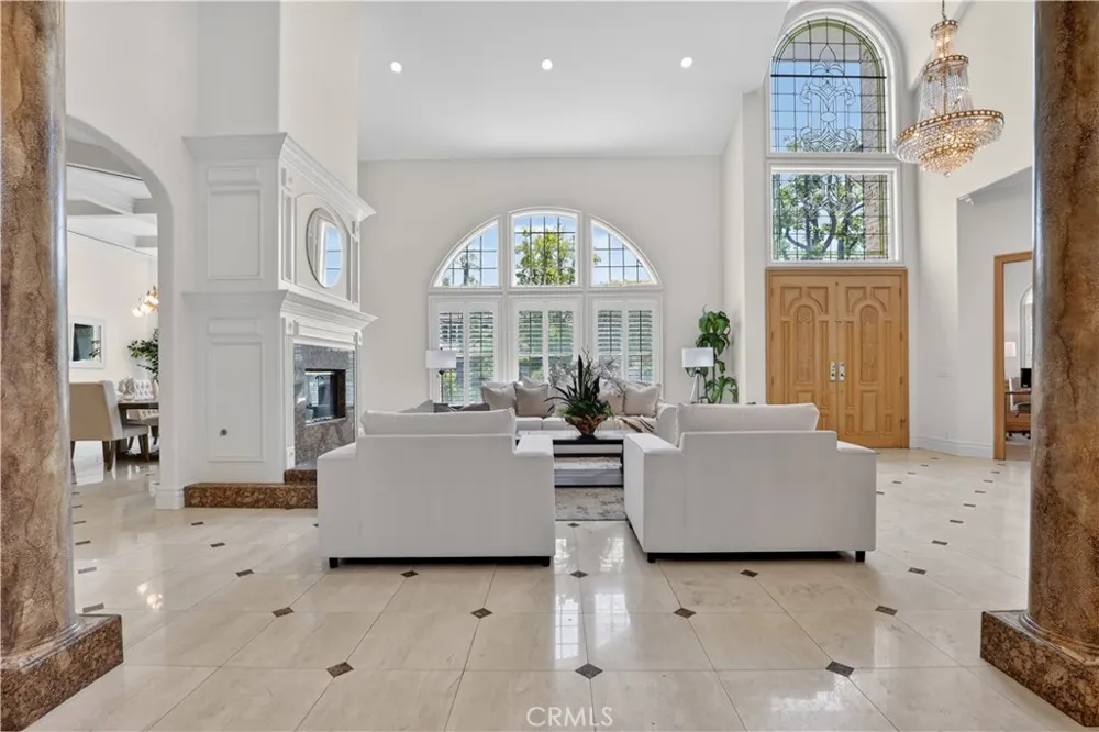 849 Greenridge La Canada Flintridge, CA 91011