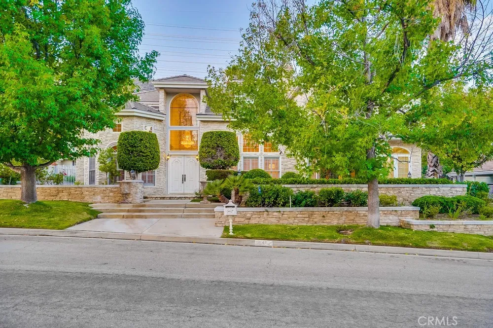 849 Greenridge La Canada Flintridge, CA 91011