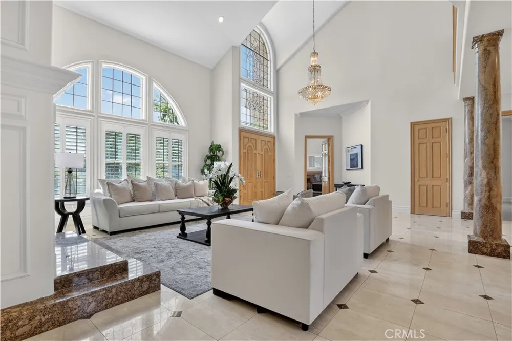 849 Greenridge La Canada Flintridge, CA 91011