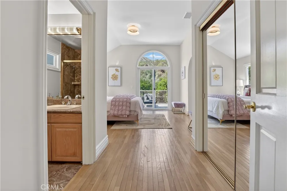 849 Greenridge La Canada Flintridge, CA 91011