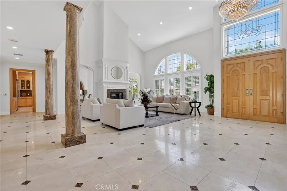 849 Greenridge La Canada Flintridge, CA 91011