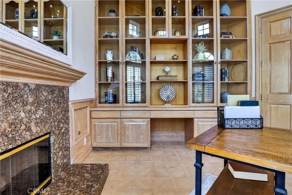 849 Greenridge La Canada Flintridge, CA 91011
