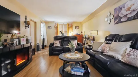 1133 Midland Avenue #3K