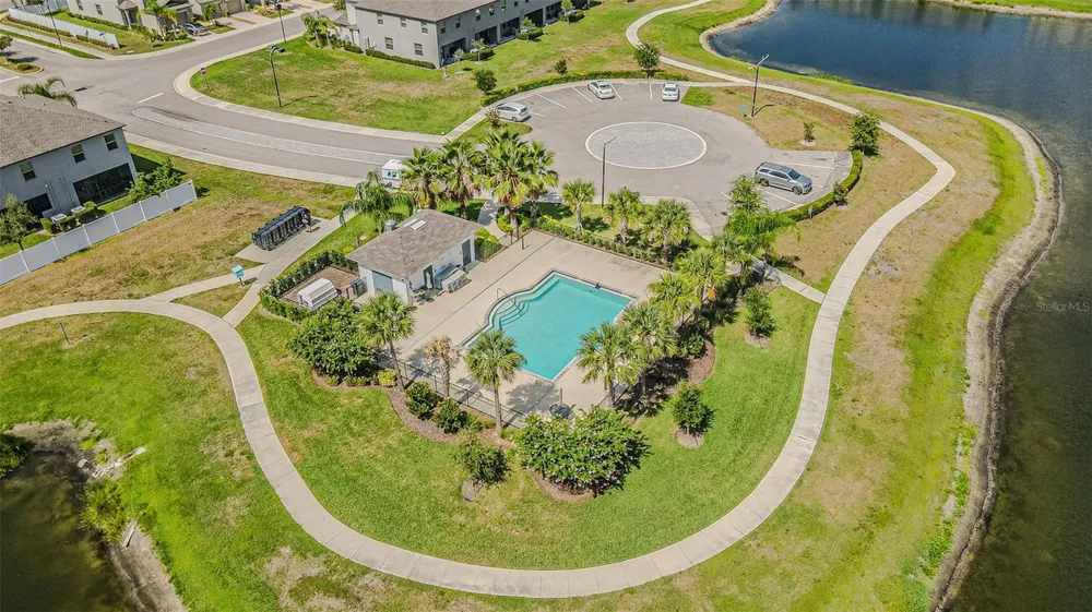 817 ROYAL EMPRESS DRIVE Ruskin, FL 33570
