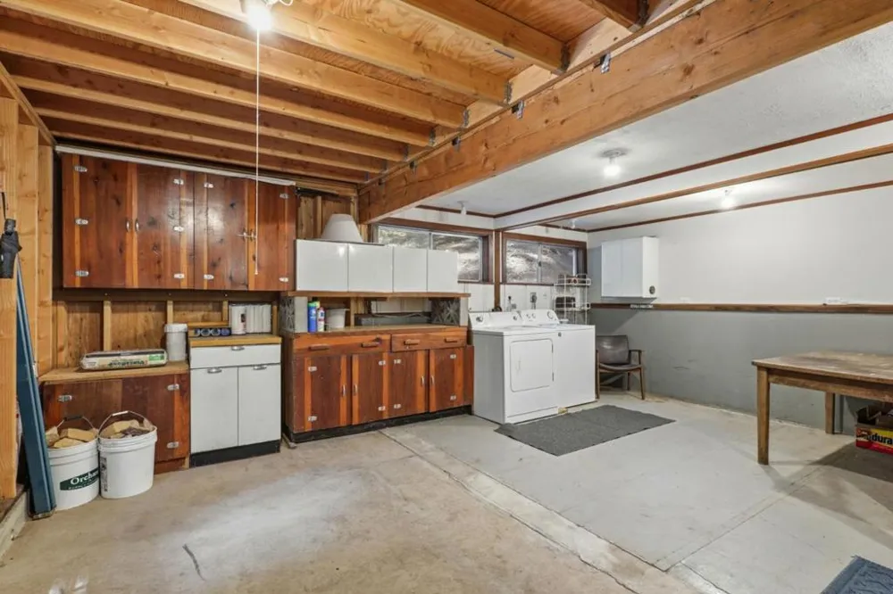 16730 Laurel Road Los Gatos, CA 95033