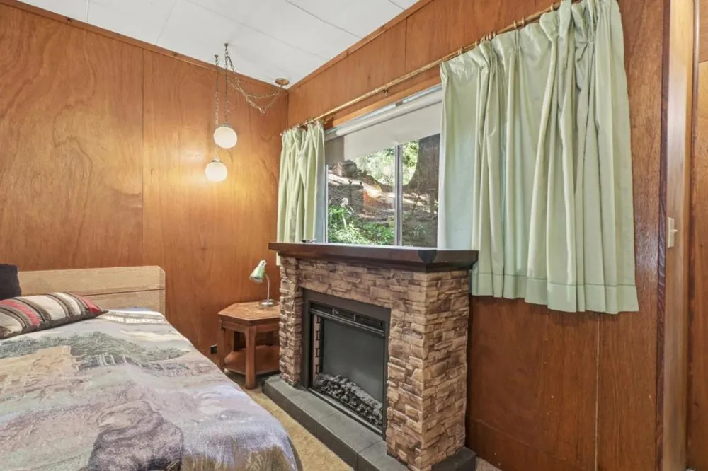 16730 Laurel Road Los Gatos, CA 95033