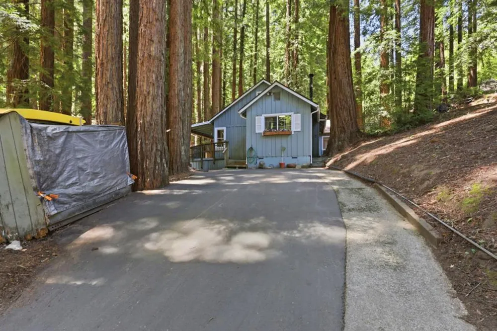 16730 Laurel Road Los Gatos, CA 95033