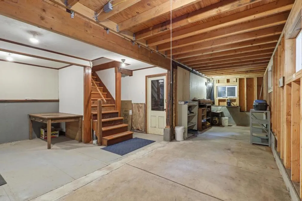 16730 Laurel Road Los Gatos, CA 95033