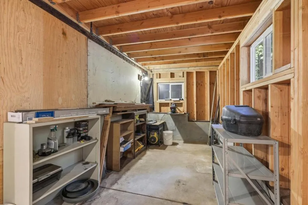 16730 Laurel Road Los Gatos, CA 95033