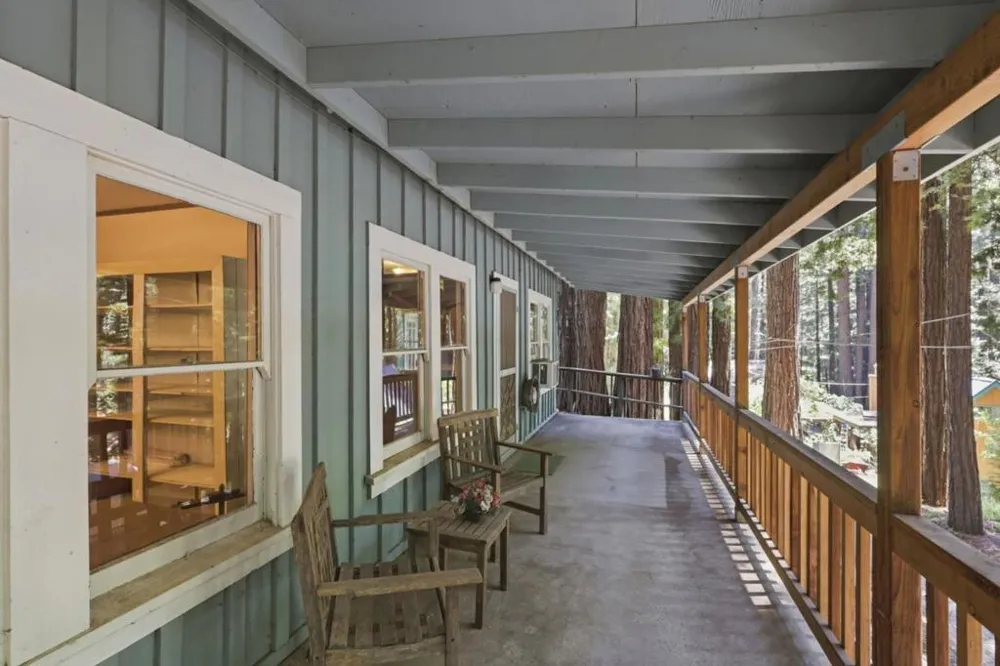 16730 Laurel Road Los Gatos, CA 95033