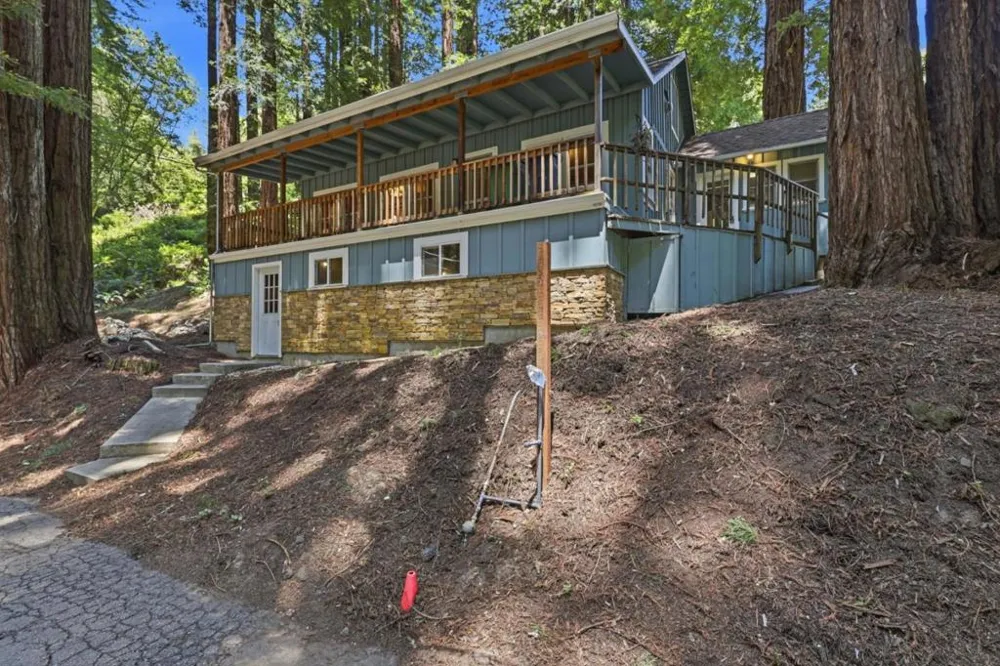 16730 Laurel Road Los Gatos, CA 95033