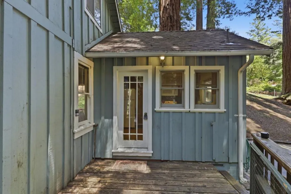 16730 Laurel Road Los Gatos, CA 95033
