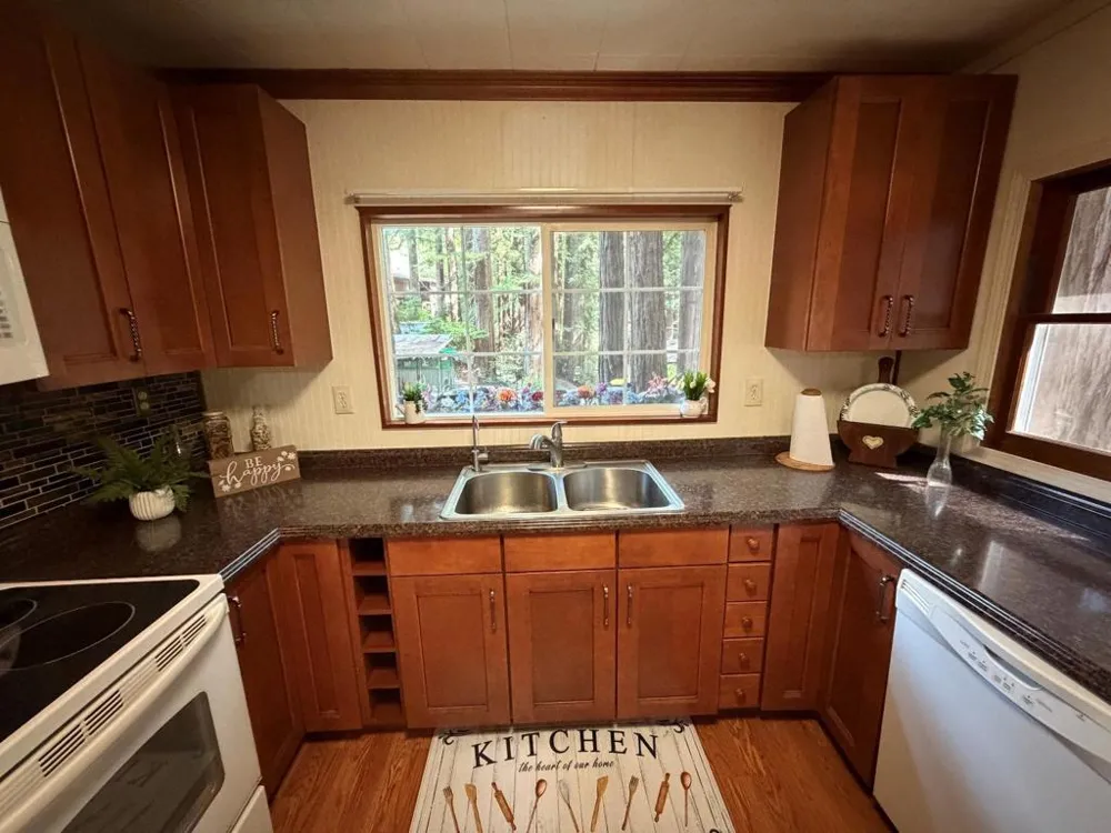 16730 Laurel Road Los Gatos, CA 95033