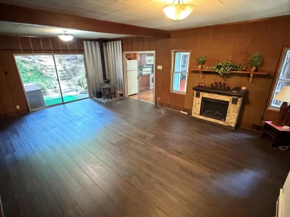 16730 Laurel Road Los Gatos, CA 95033
