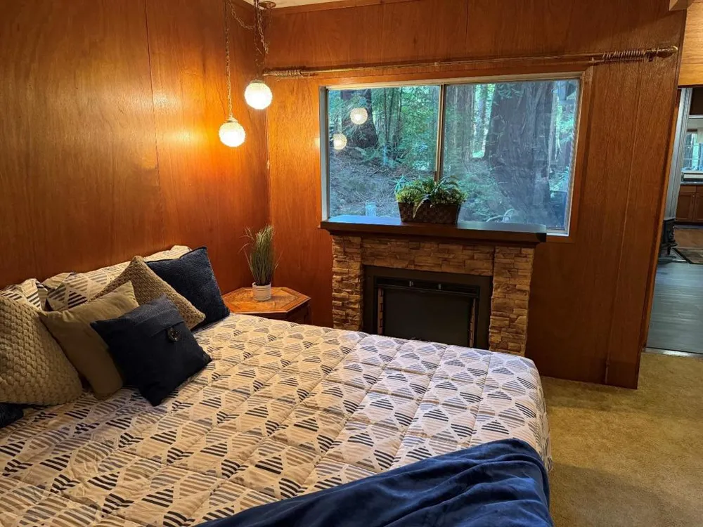 16730 Laurel Road Los Gatos, CA 95033