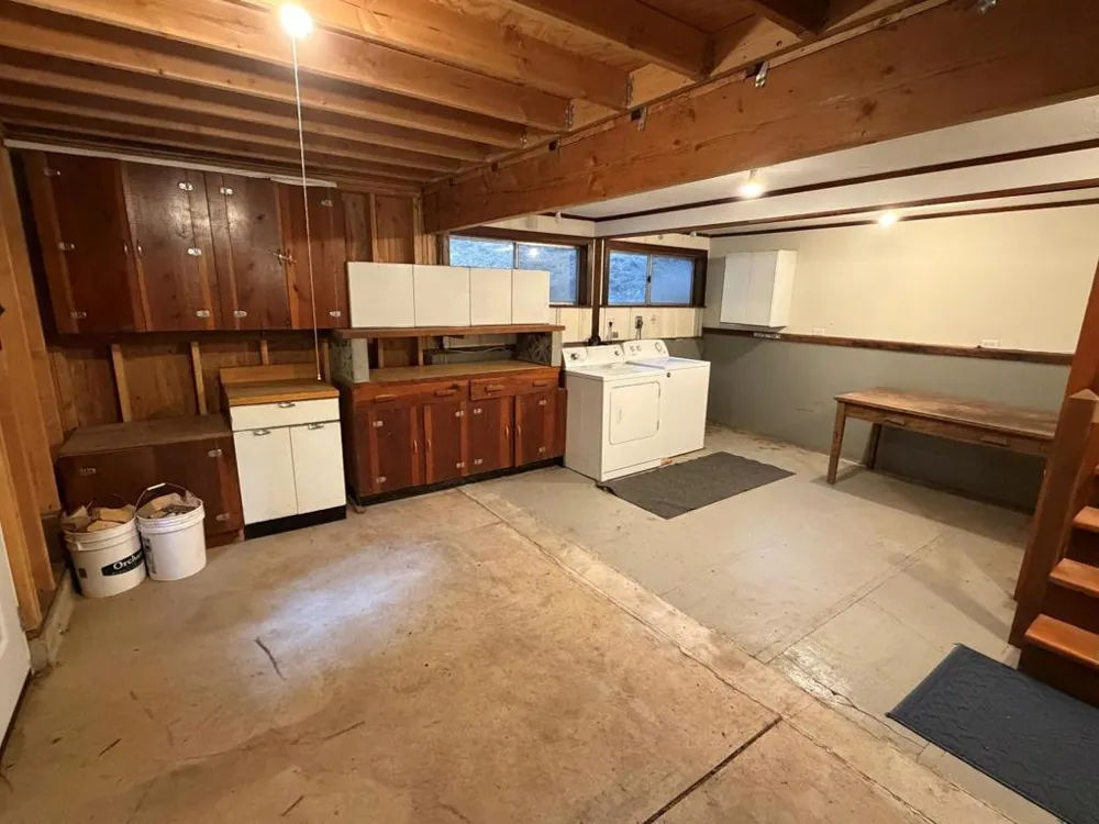 16730 Laurel Road Los Gatos, CA 95033