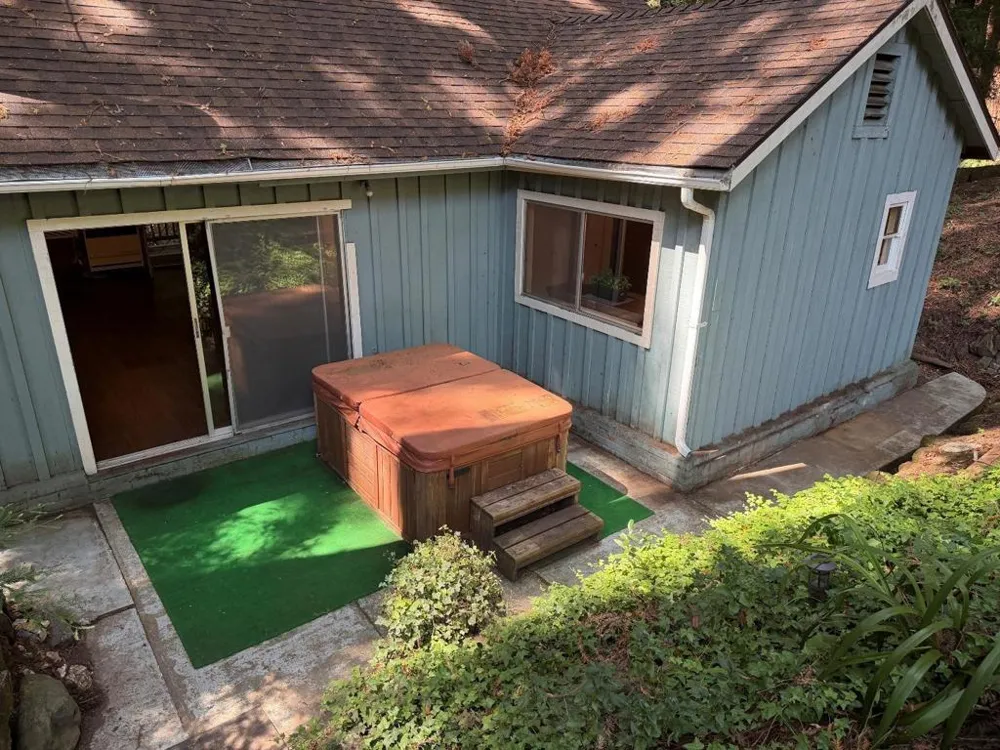 16730 Laurel Road Los Gatos, CA 95033