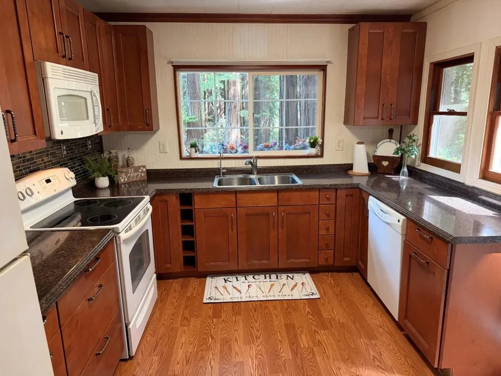 16730 Laurel Road Los Gatos, CA 95033