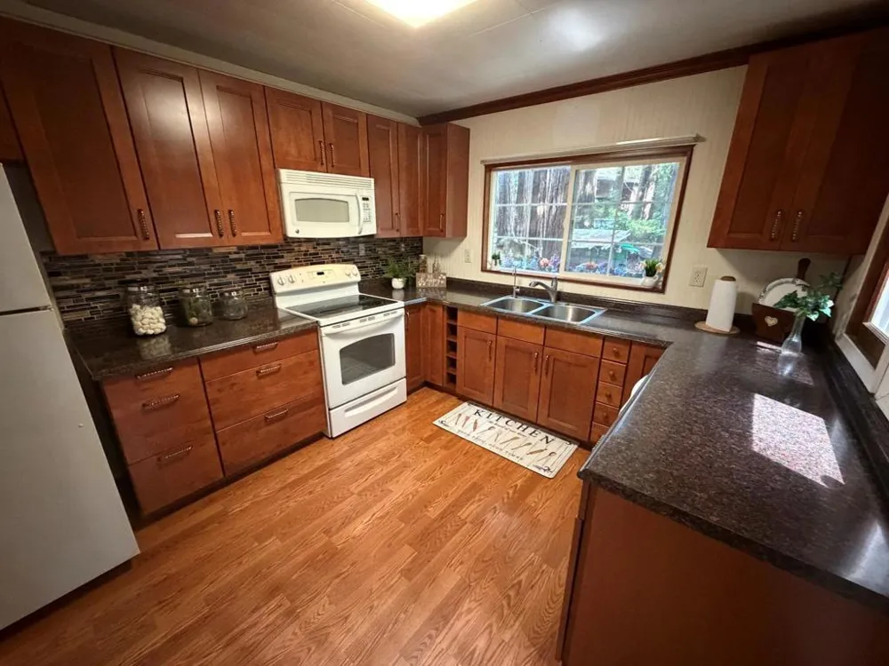 16730 Laurel Road Los Gatos, CA 95033