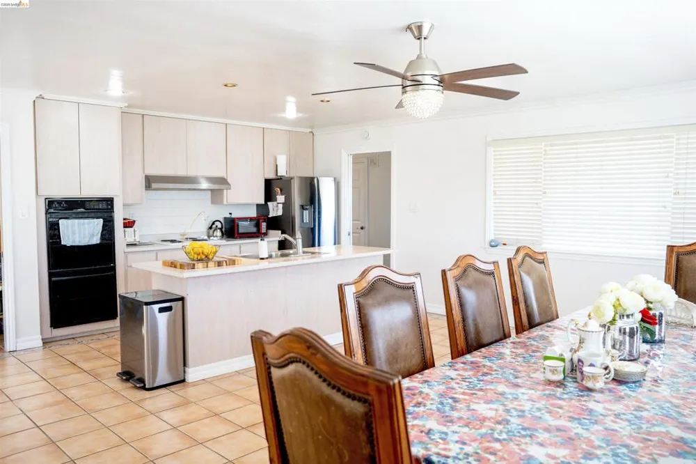 64 Washington St Novato, CA 94947