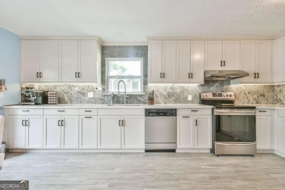 591 Rue Cezzan Lavonia, GA 30553