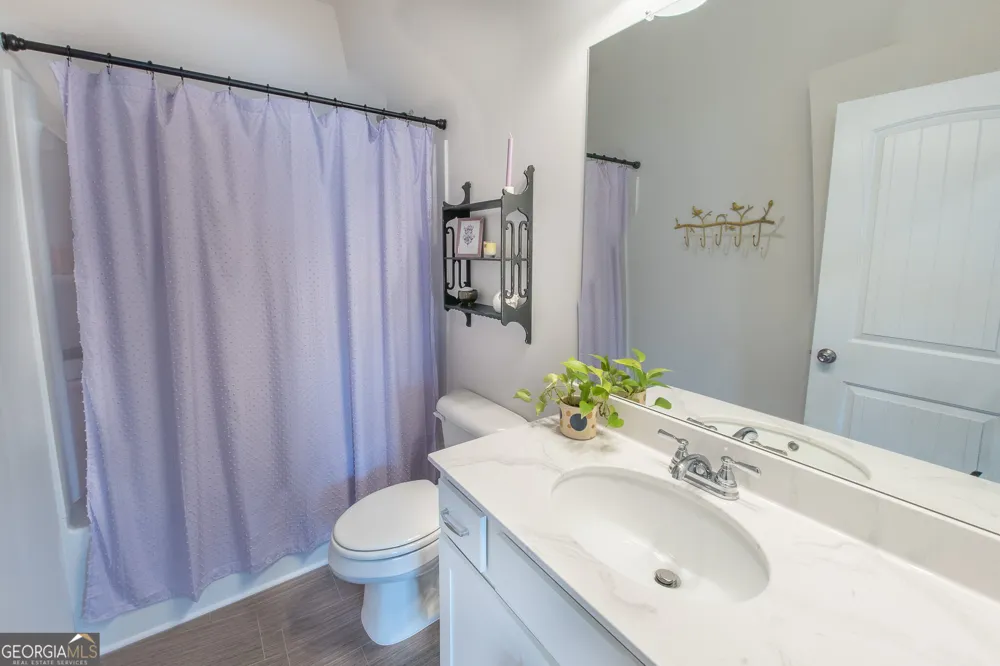 1074 Chastain DR Sugar Hill, GA 30518