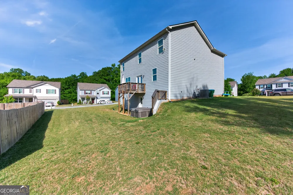 401 Hughes LN Pendergrass, GA 30567