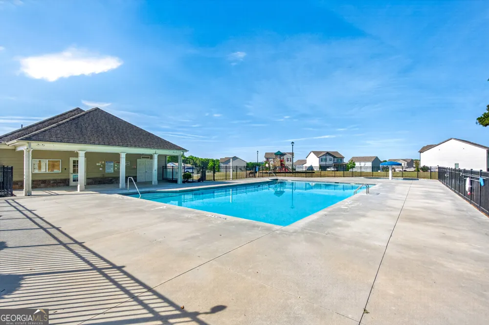 401 Hughes LN Pendergrass, GA 30567