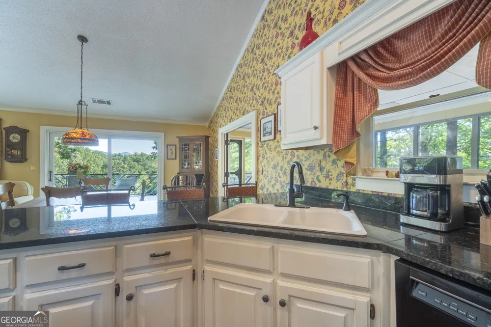 1280 Bahn Innsbruck Helen, GA 30545
