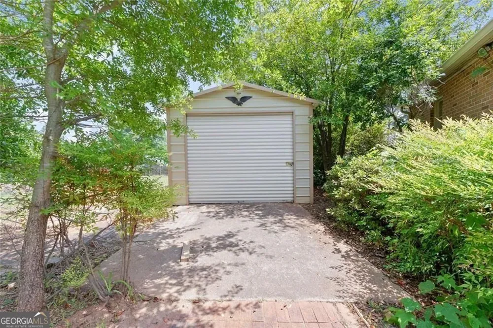 4118 Mountain View RD Oakwood, GA 30566