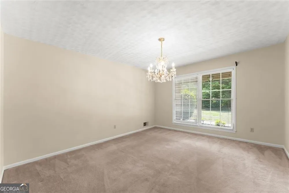 4118 Mountain View RD Oakwood, GA 30566
