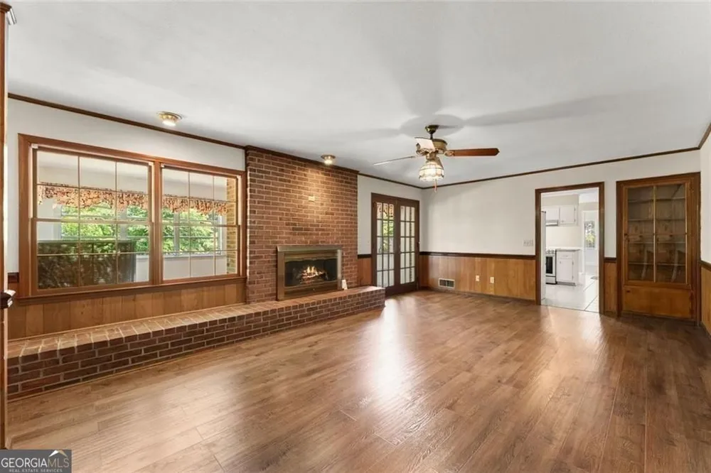 4118 Mountain View RD Oakwood, GA 30566