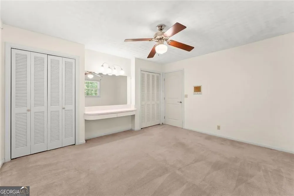 4118 Mountain View RD Oakwood, GA 30566