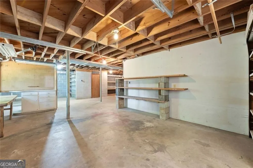 4118 Mountain View RD Oakwood, GA 30566