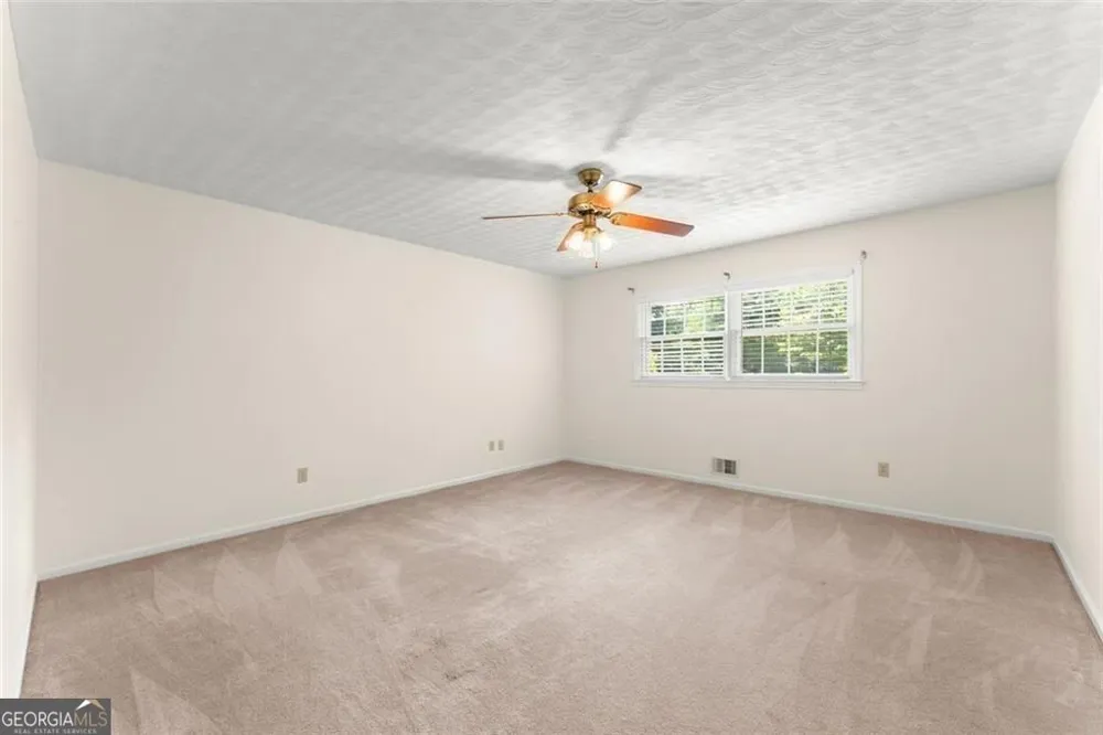 4118 Mountain View RD Oakwood, GA 30566
