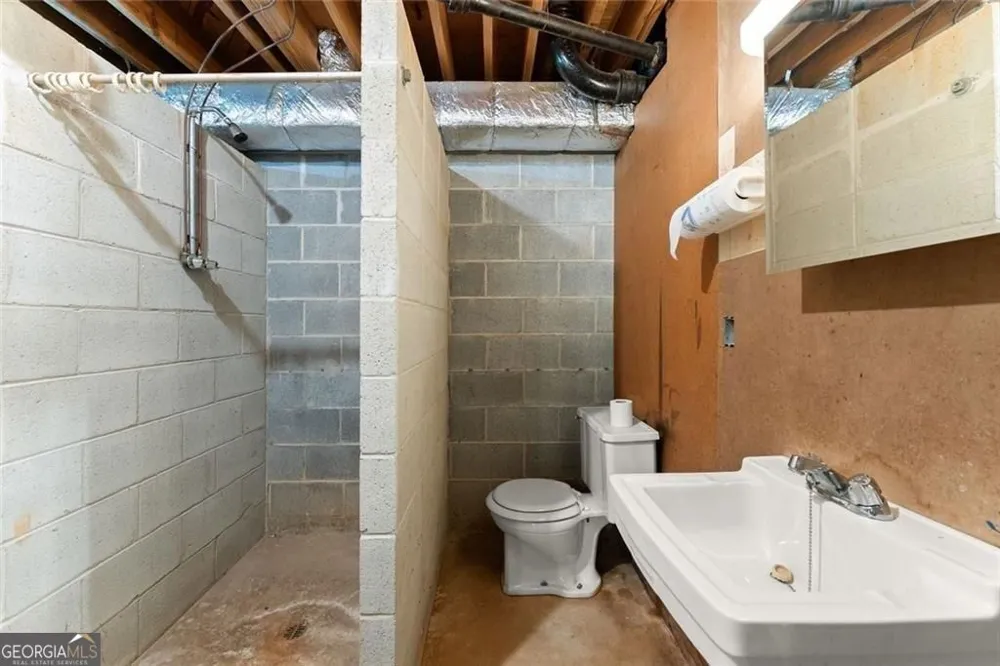 4118 Mountain View RD Oakwood, GA 30566