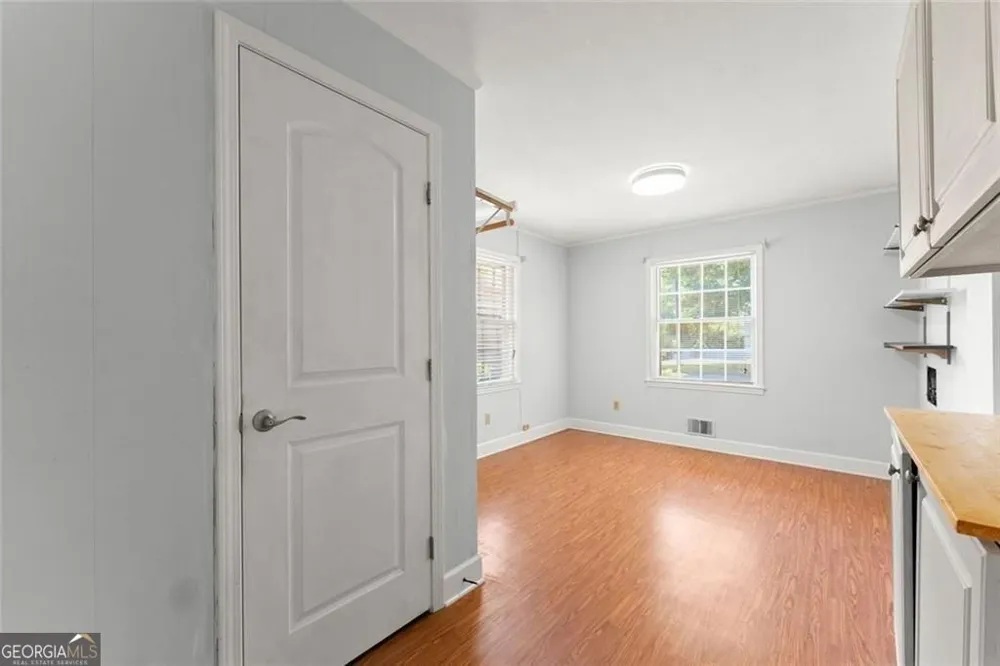 4118 Mountain View RD Oakwood, GA 30566