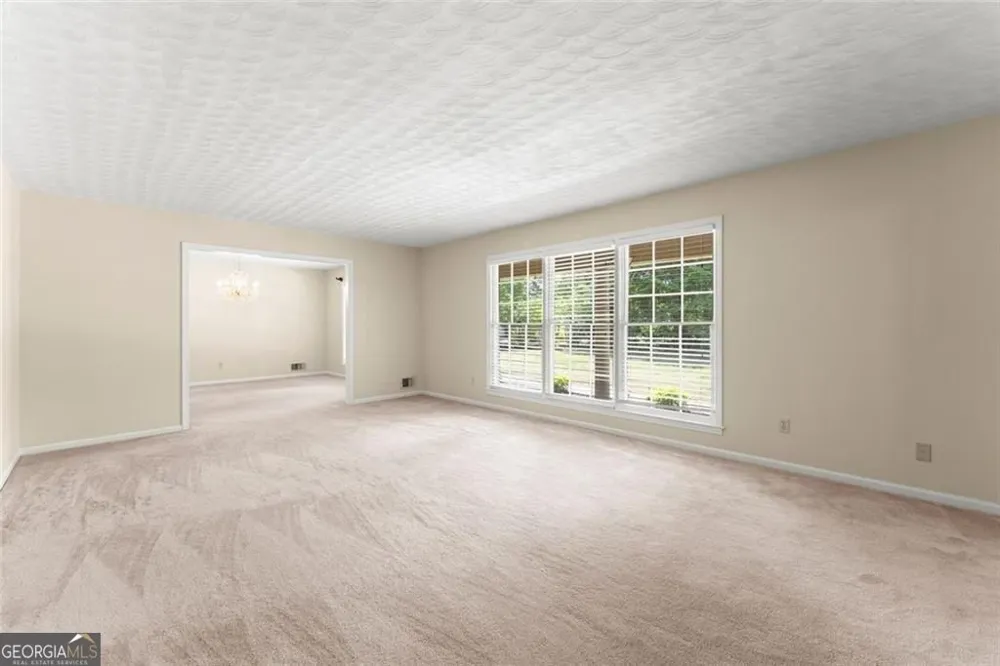 4118 Mountain View RD Oakwood, GA 30566