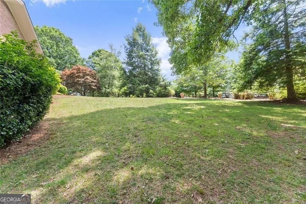 4118 Mountain View RD Oakwood, GA 30566