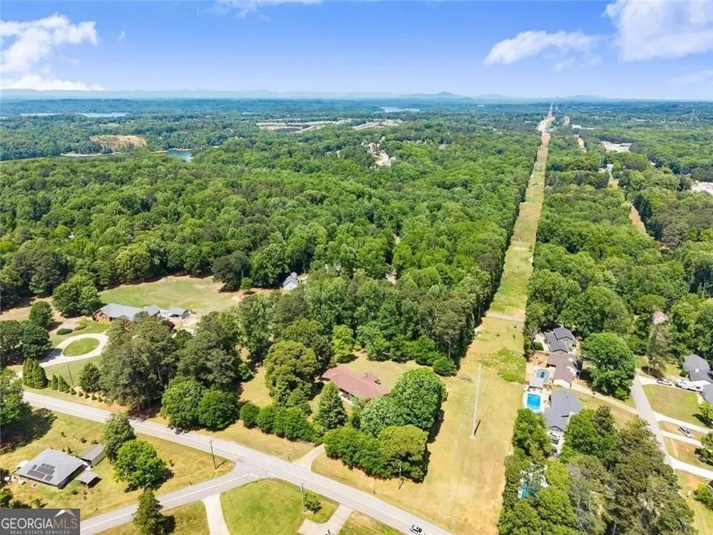 4118 Mountain View RD Oakwood, GA 30566