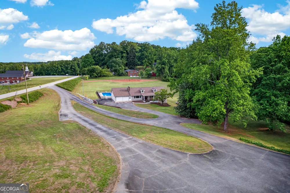 165 Porter Springs RD Dahlonega, GA 30533