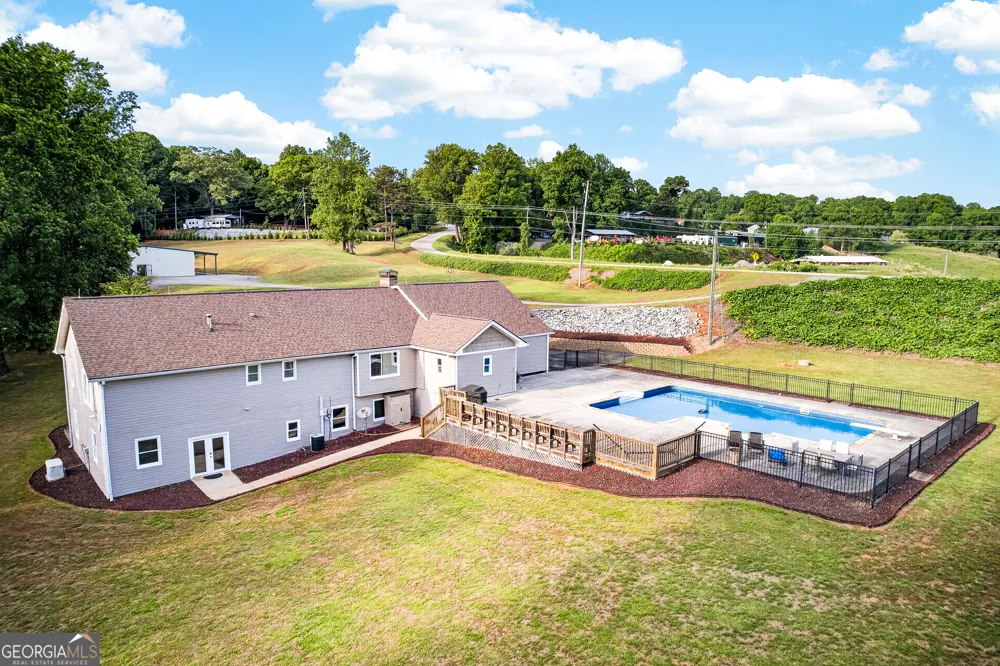 165 Porter Springs RD Dahlonega, GA 30533