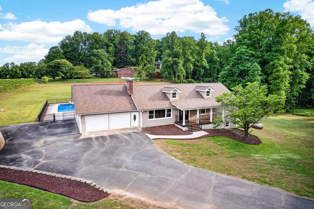 165 Porter Springs RD Dahlonega, GA 30533