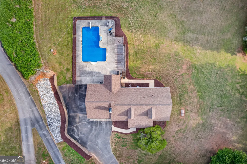 165 Porter Springs RD Dahlonega, GA 30533