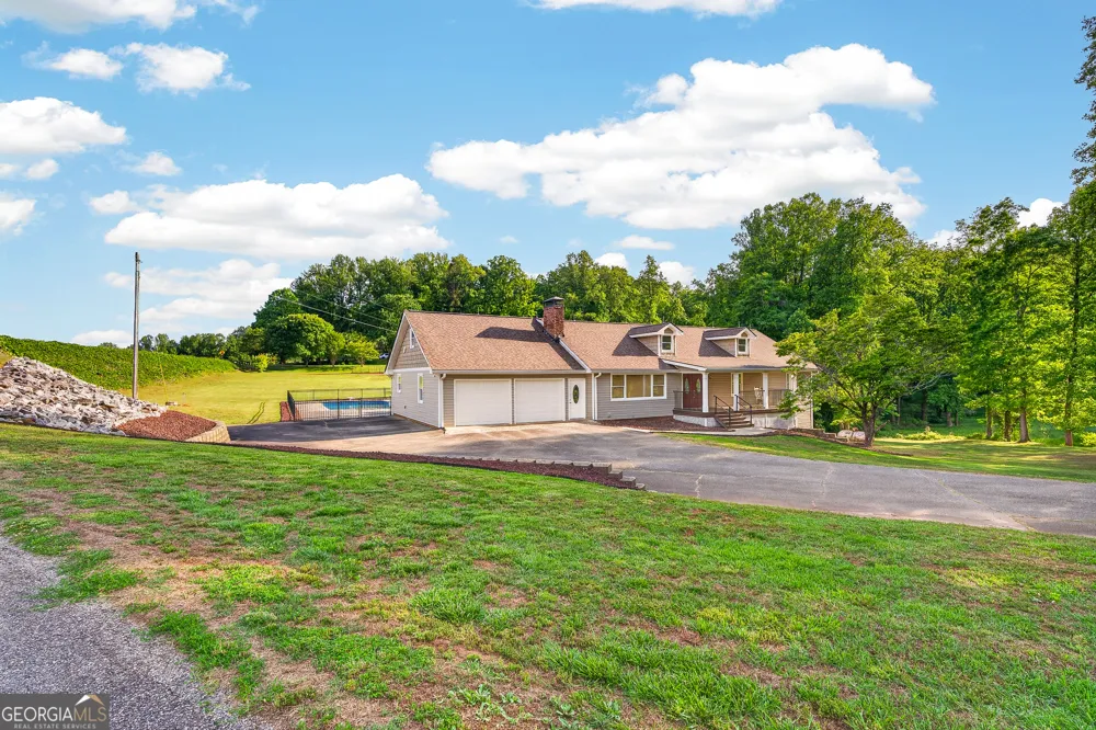 165 Porter Springs RD Dahlonega, GA 30533