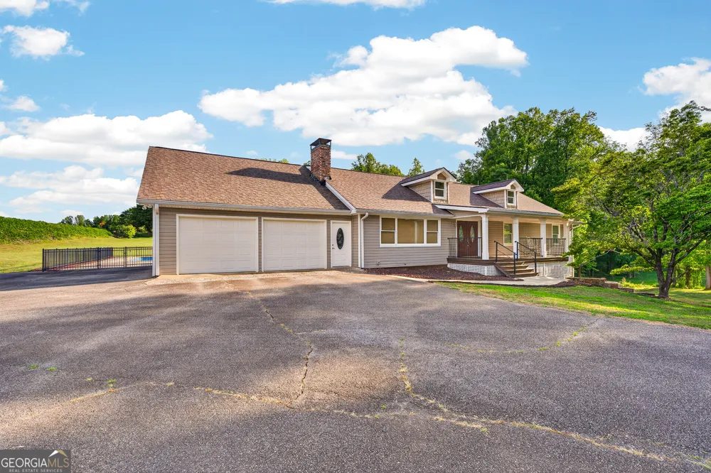 165 Porter Springs RD Dahlonega, GA 30533