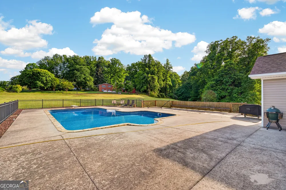 165 Porter Springs RD Dahlonega, GA 30533
