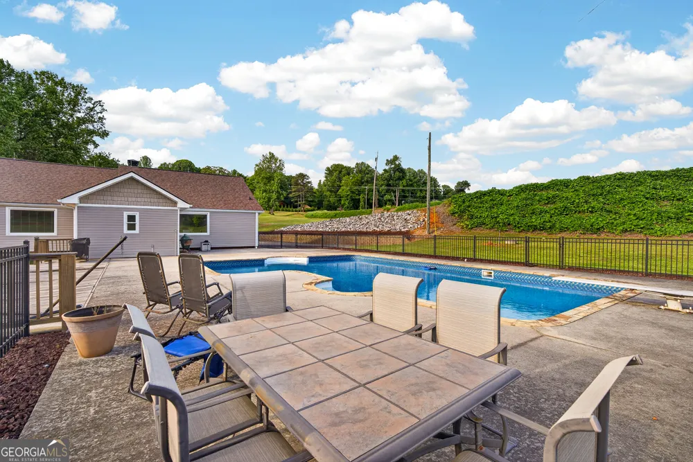 165 Porter Springs RD Dahlonega, GA 30533